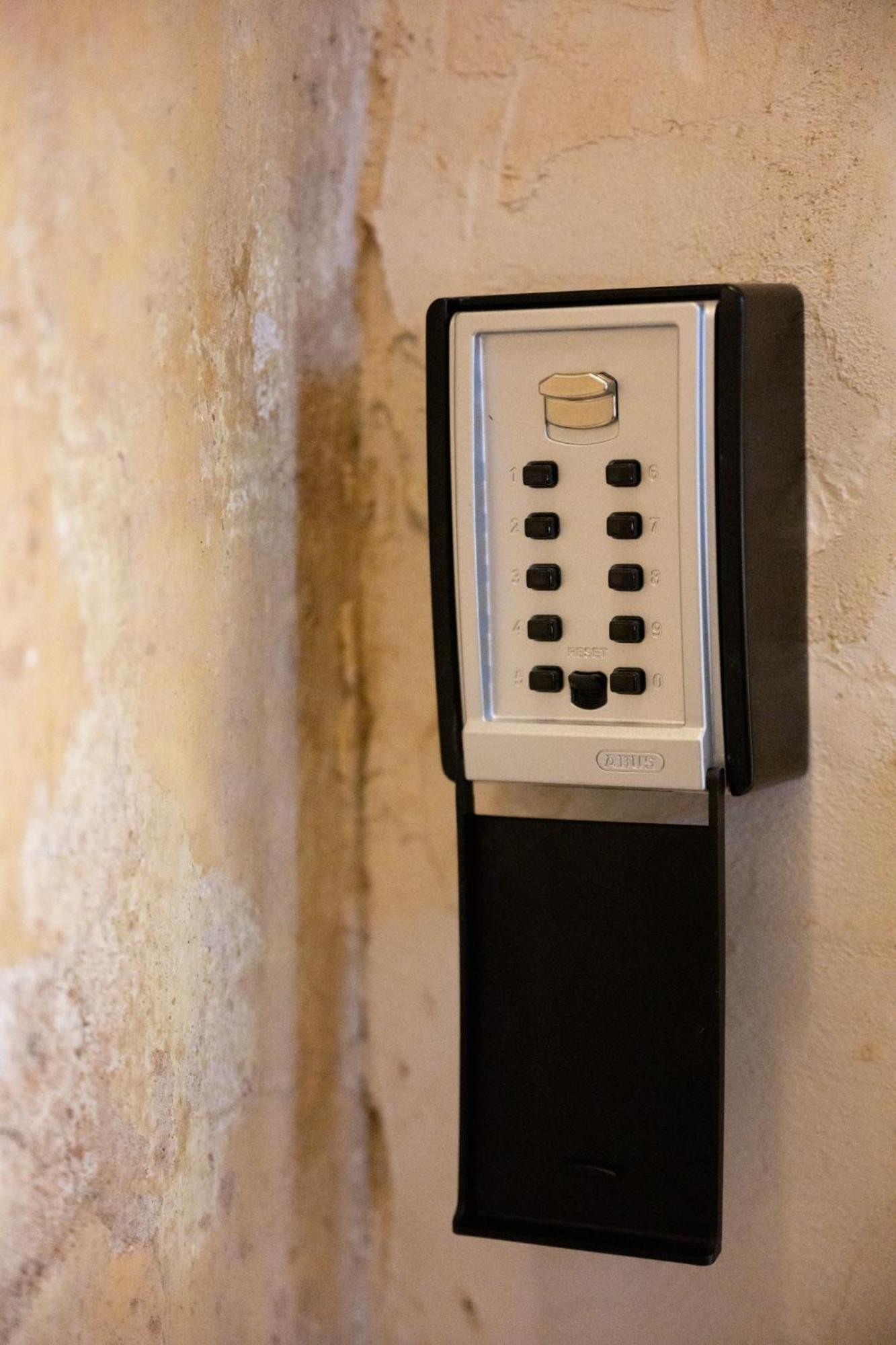 Native Apartments Pulaskiego 6 Kraków Zewnętrze zdjęcie